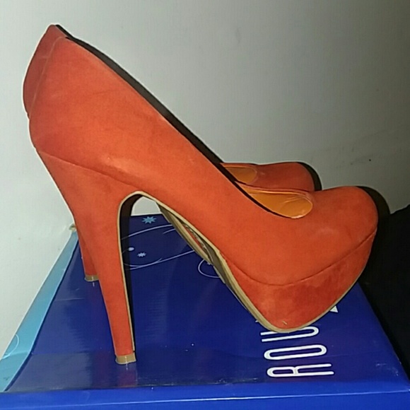 Platform pumps - Picture 2 of 5